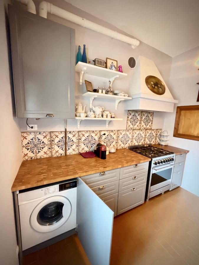 Luxury Apartment Angelio Barga Luaran gambar